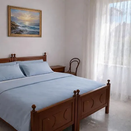 Holiday home Cuprascisci *